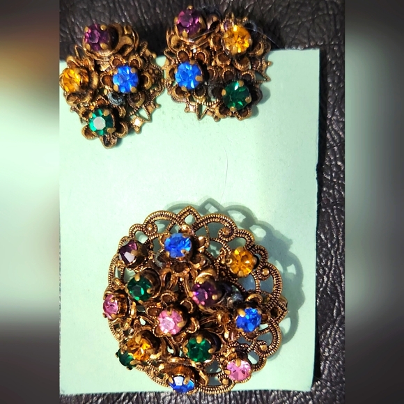 West Germany gold tone filigree multi color gorgeous brooch w matching earrings! - Picture 2 of 16